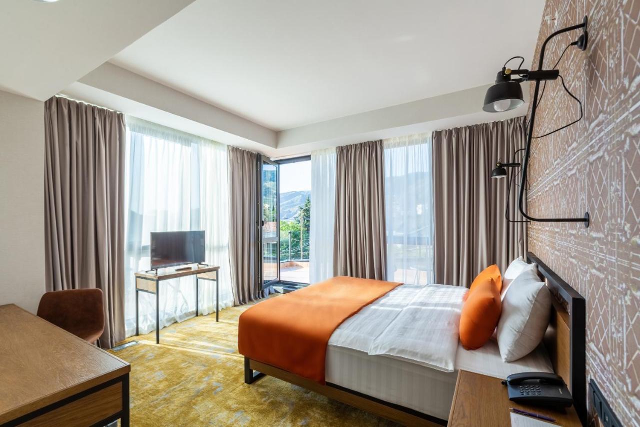 Hotel Biography Design Tbilisi Esterno foto